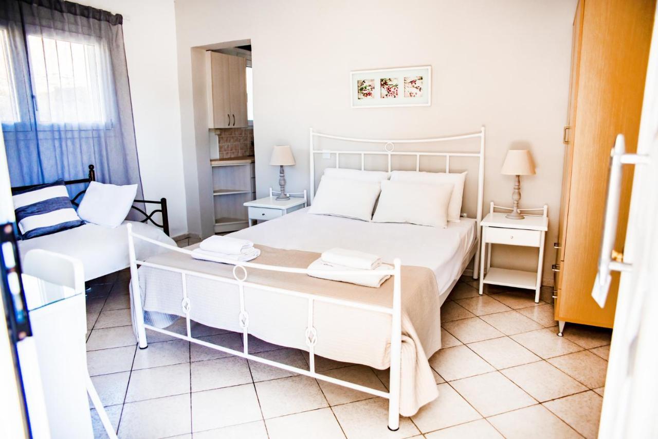 Filia Rooms & Apartments Agio Apóstoloi Exterior foto